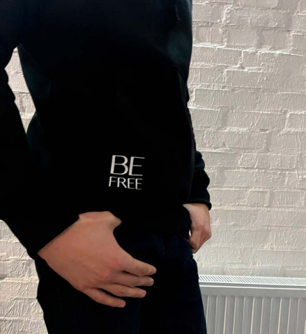 Koupit Pánská mikina s kapucí Vnedorognik černá