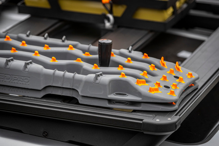 Koupit Držák vyprošťovacích plechů ARB BASE Rack