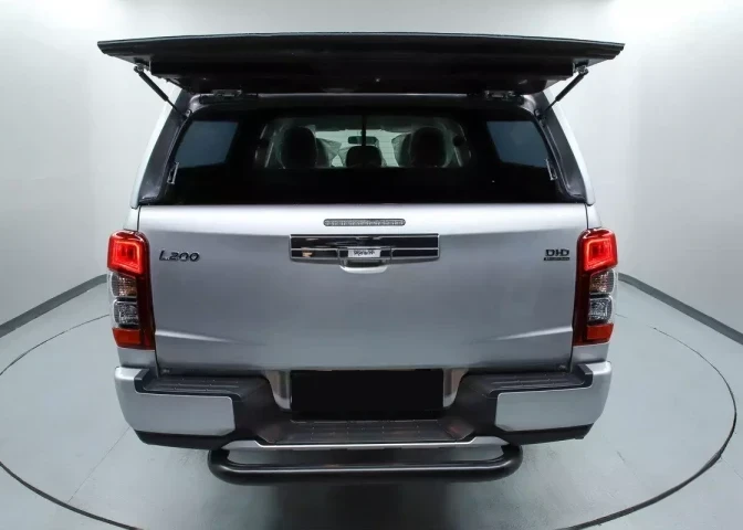 Koupit Hardtop on Mitsubishi L200 2015-2022 Fixed Glass