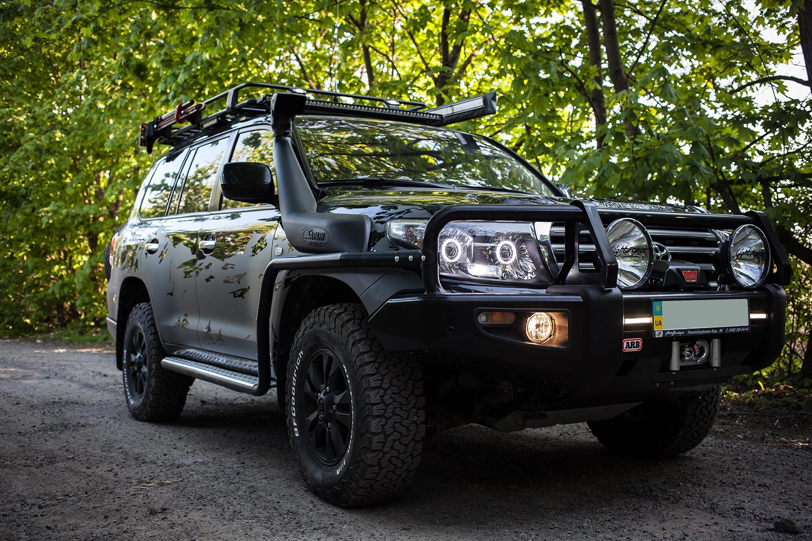 Tuning Toyota LC200 Off-road Styl